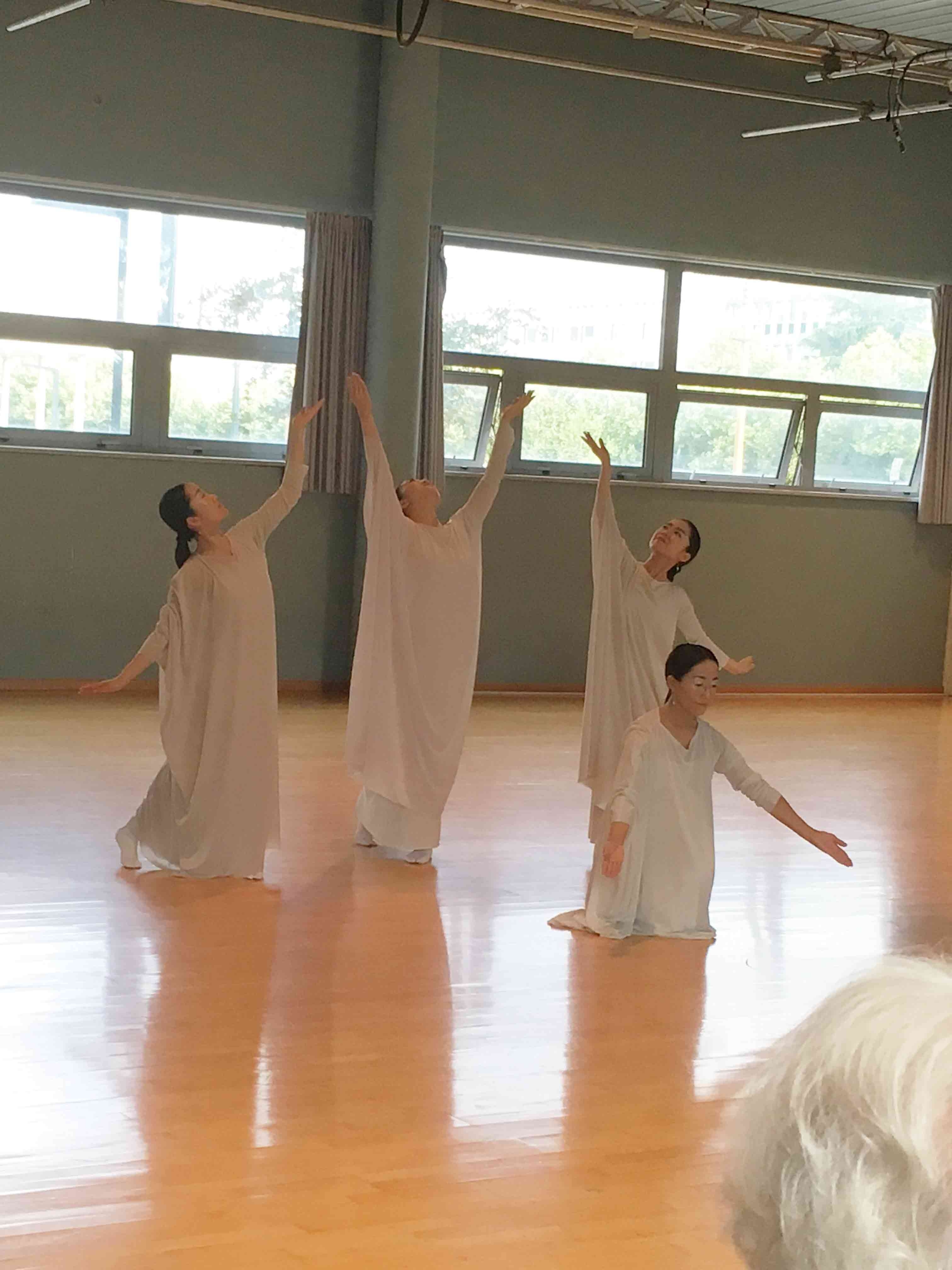 Danse sacrée "miko mai"