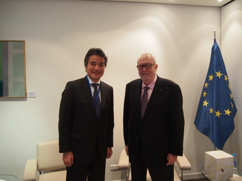Rencontre entre MM. Agramunt et Shimizu
